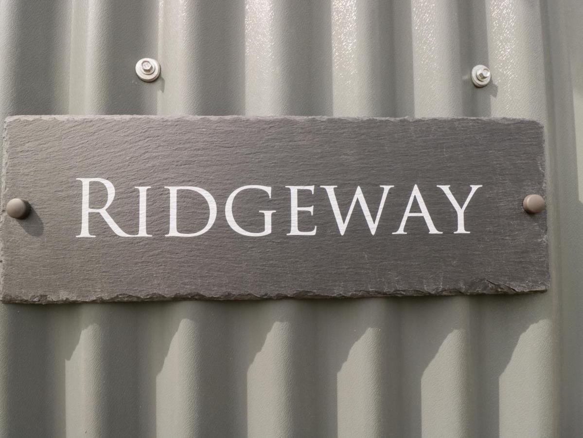 Ridgeway Villa Faringdon Exterior photo